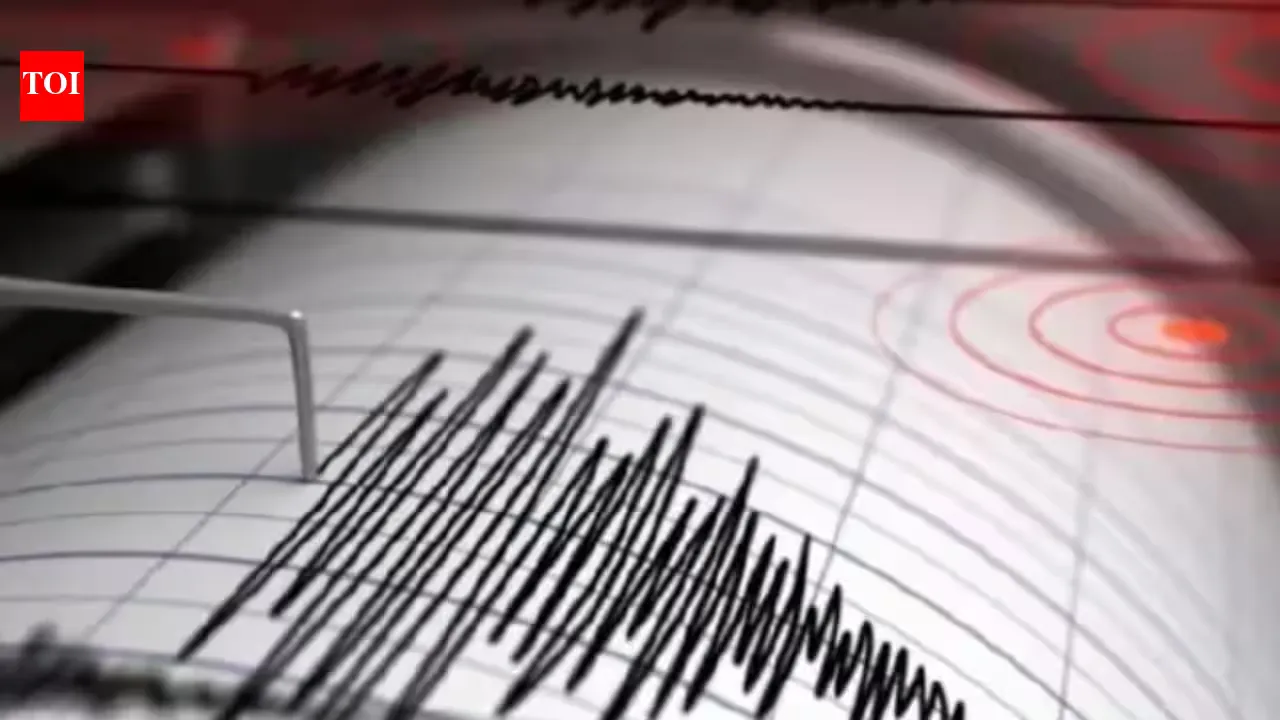 Magnitude 6 quake strikes Panama after 7.7 tremor