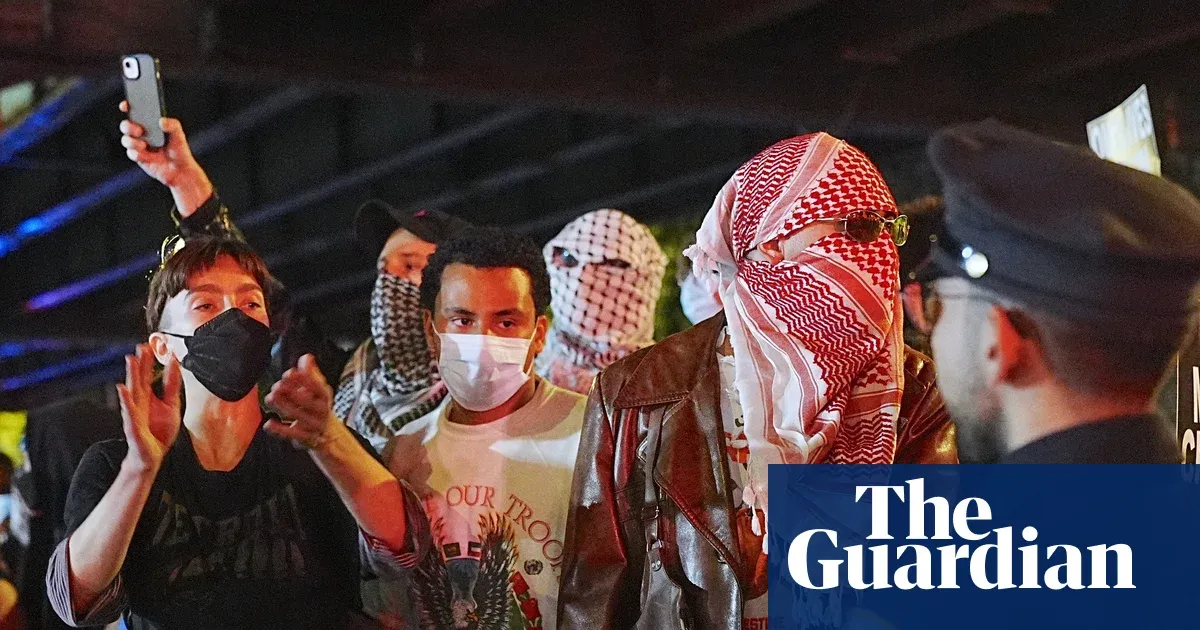 Mamdani condemns ICE after agents fire seven rounds near child
