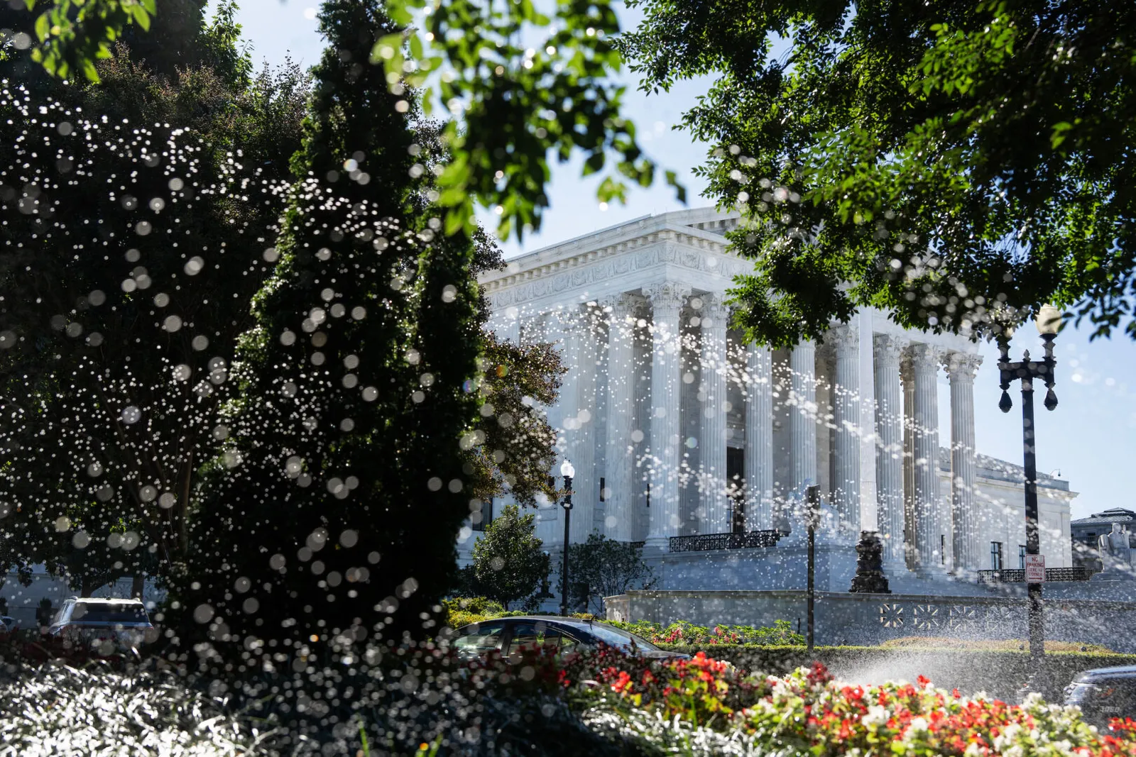 Trump administration asks Supreme Court to weigh TV ad rates case