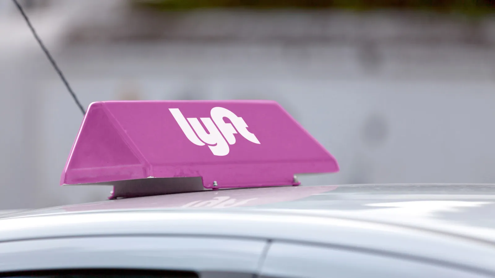 Lyft to pay $272.5 million to settle California driver misclassification suit
