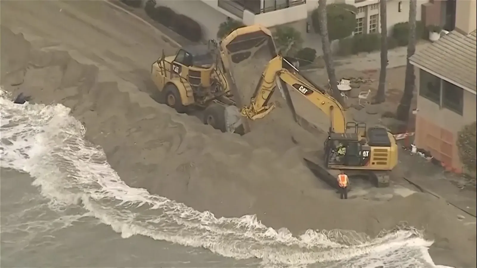 Storm Rachel red-tags 13 Long Beach homes as waves batter Peninsula