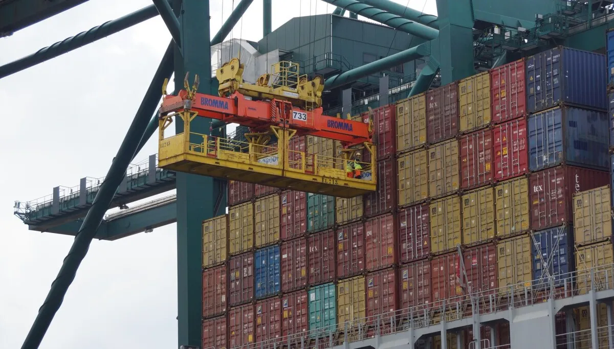 Global PC shipments fall 20.1% to 62.7 million units in Q3 2026